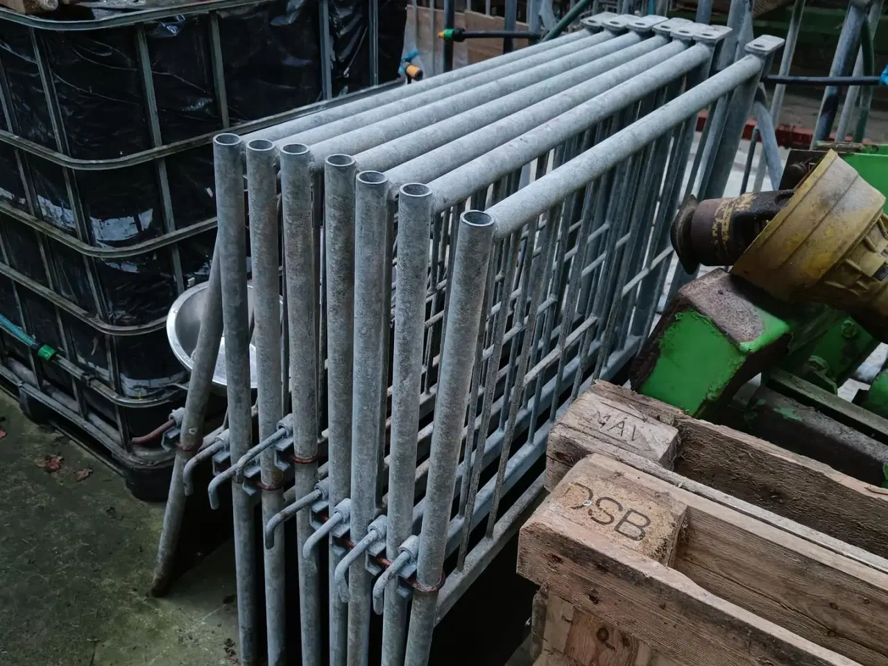 Billede 3 - - - - Kavlelåger 8 stk. med skåle, mangler nok 3 skåle.