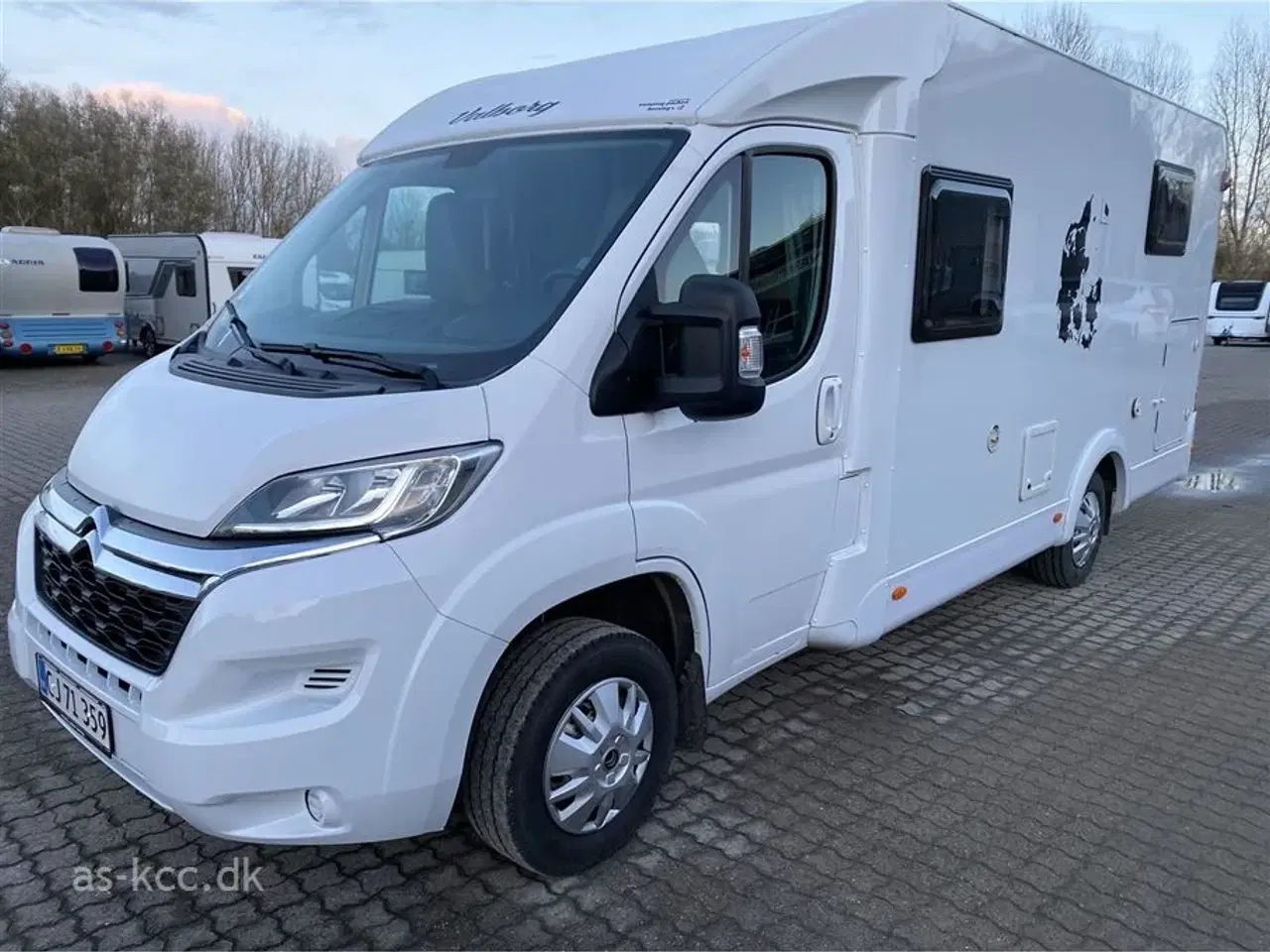 Billede 6 - 2019 - SunLight VAN V66   Sullight V66 Med 2 enkelt senge.