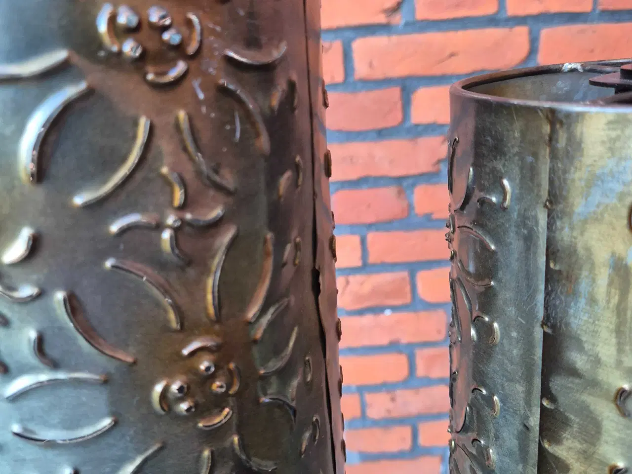 Billede 12 - Høje lamper med glade blomster-perforeringer 