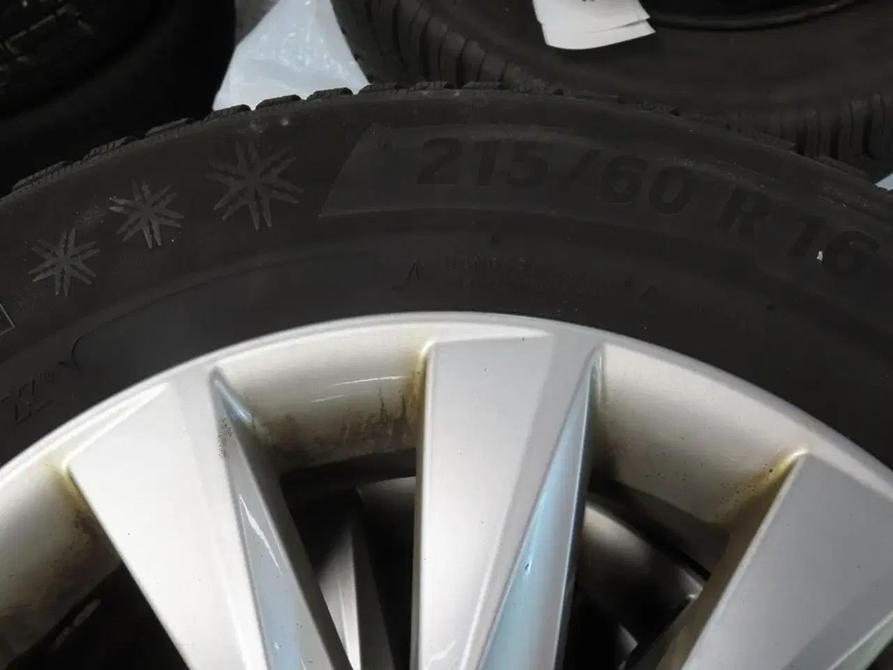 Billede 4 - 4 stk. Alufælge 215/60R16