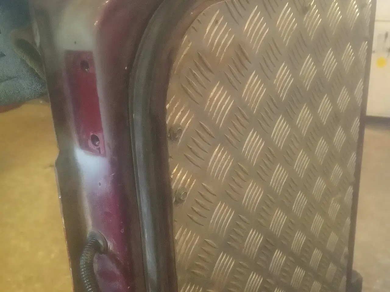 Billede 2 - bagklap til nissan patrol