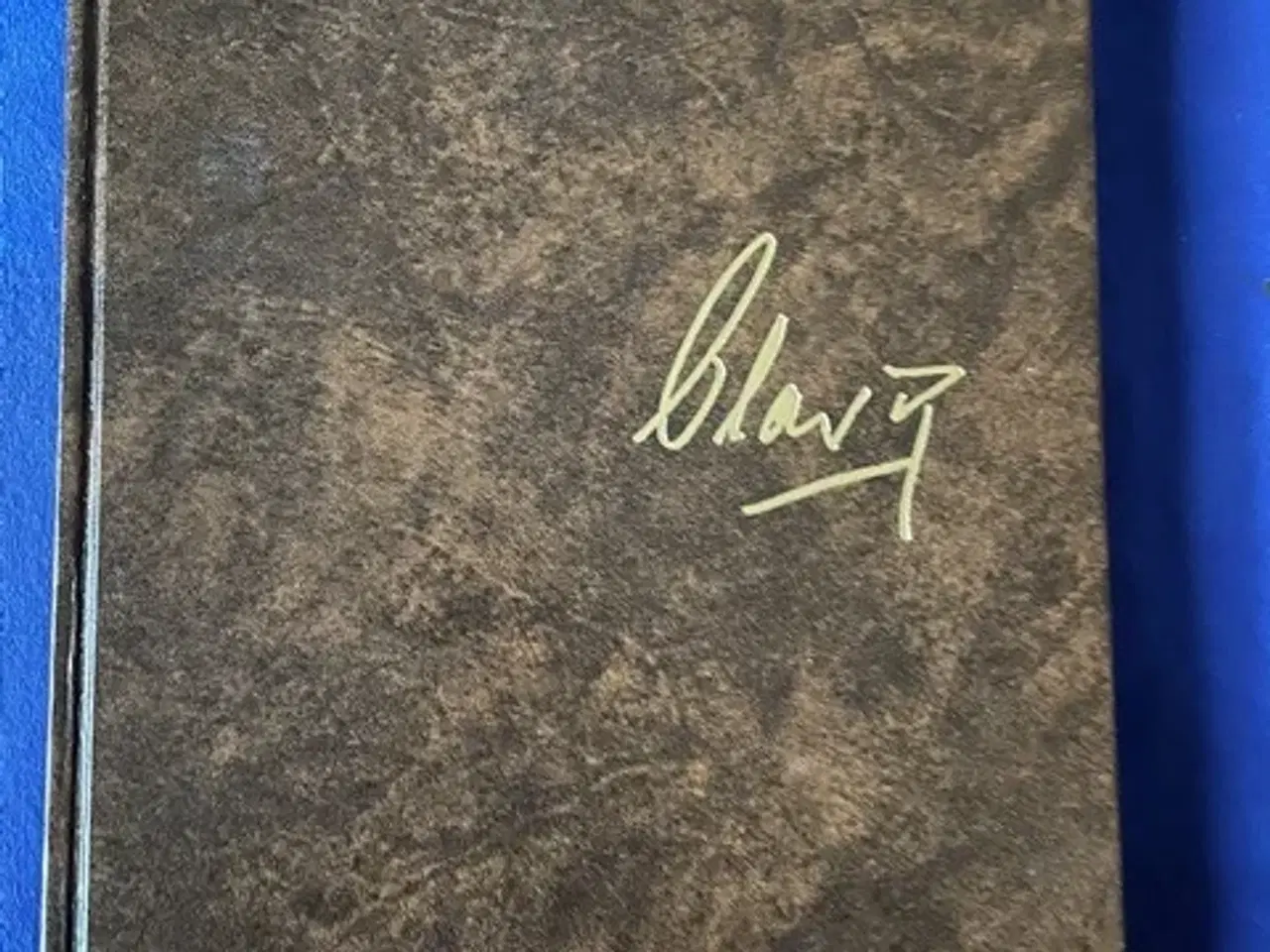 Billede 1 - Kongen ser tilbake (Kong Olav ) Cappelens Forlag 1977 - Bog - Pæn