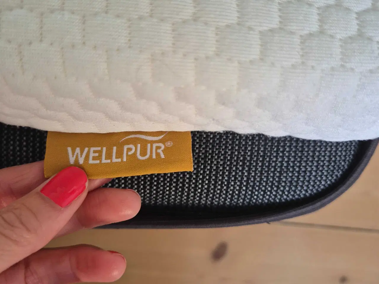 Billede 2 - Seng 140x200 med WELLPUR topmadras 