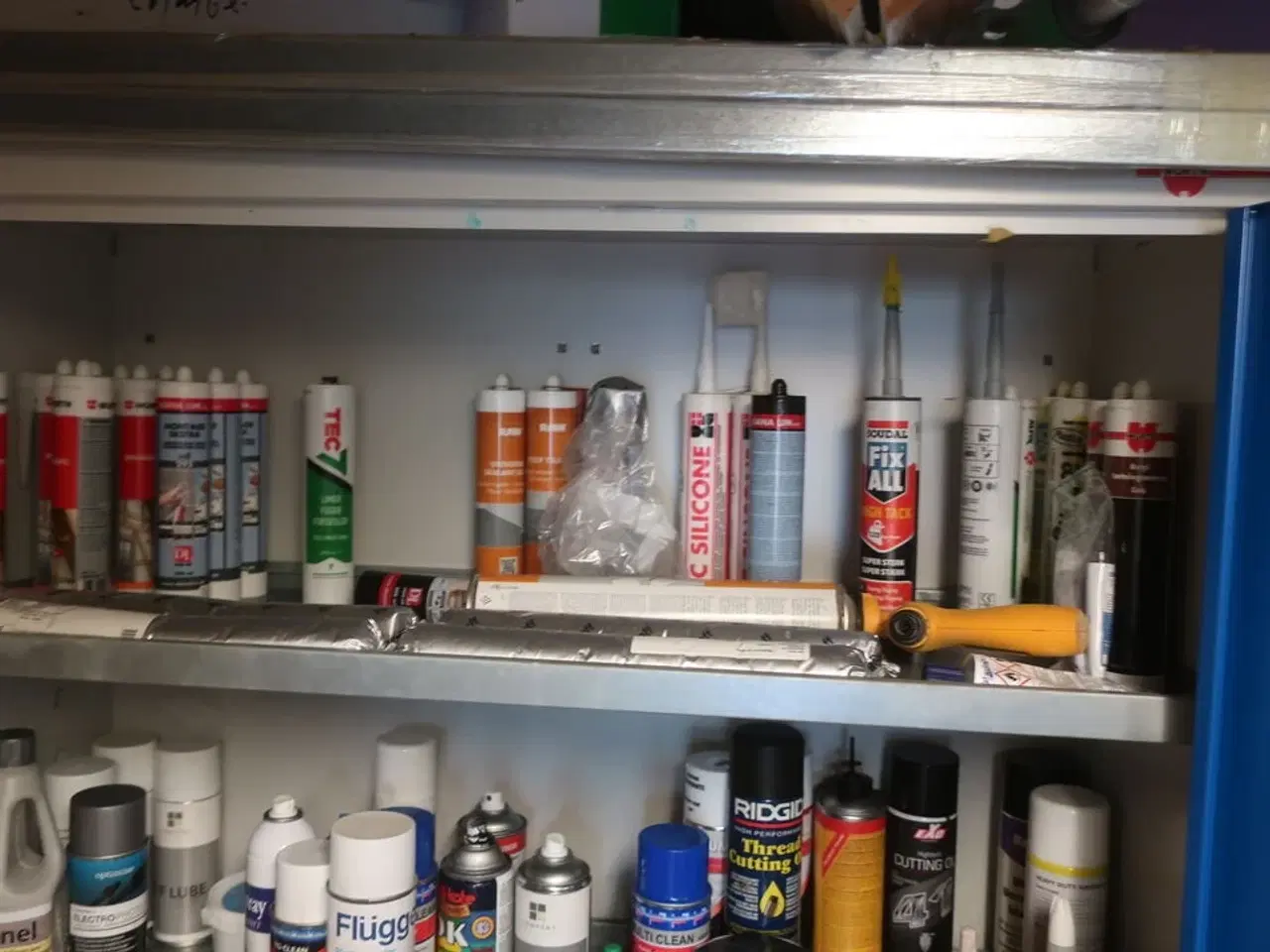 Billede 54 - Ryd hele værkstedet for løse dele