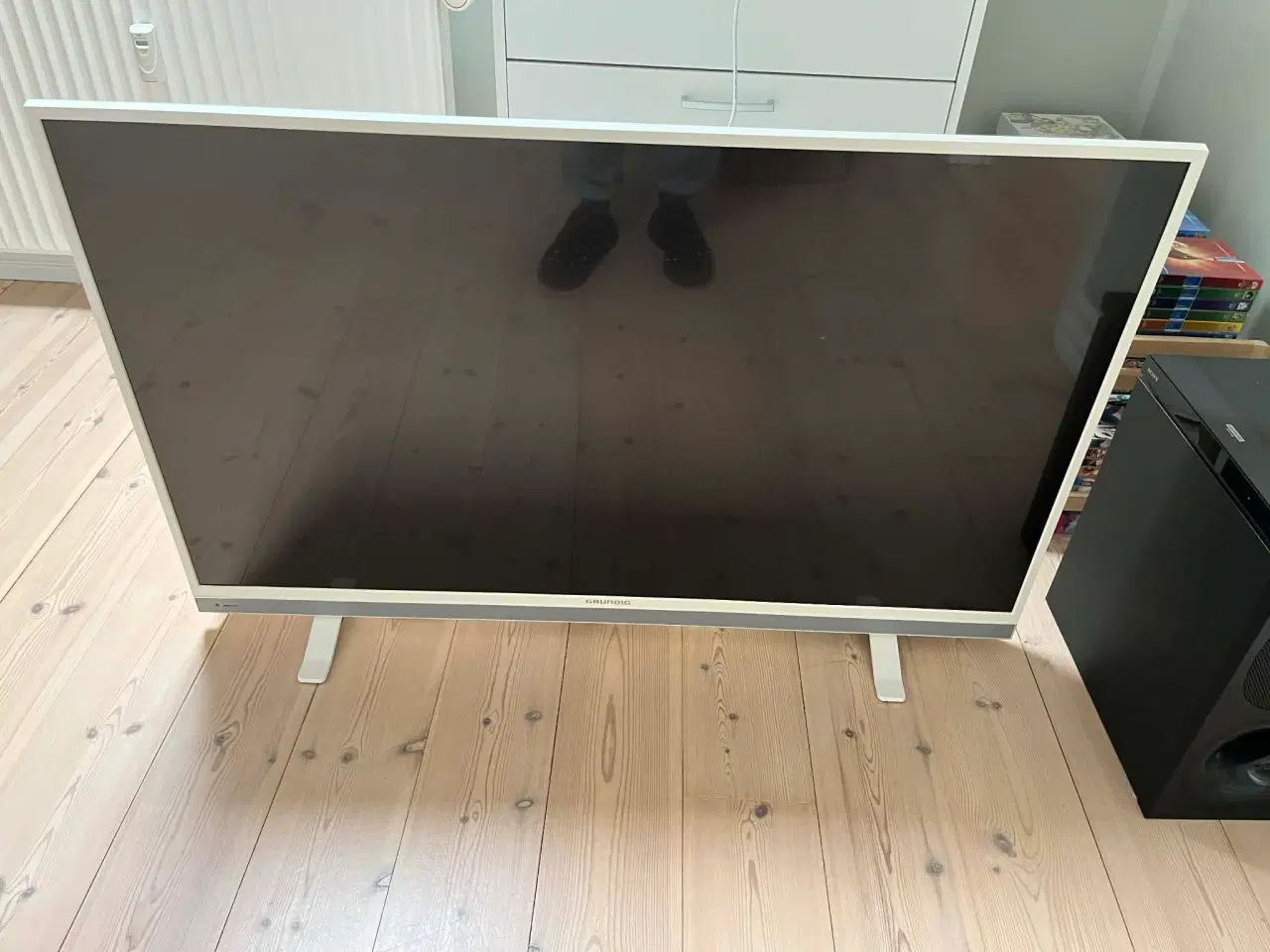 Billede 1 - 49” LED Grunding Smart tv