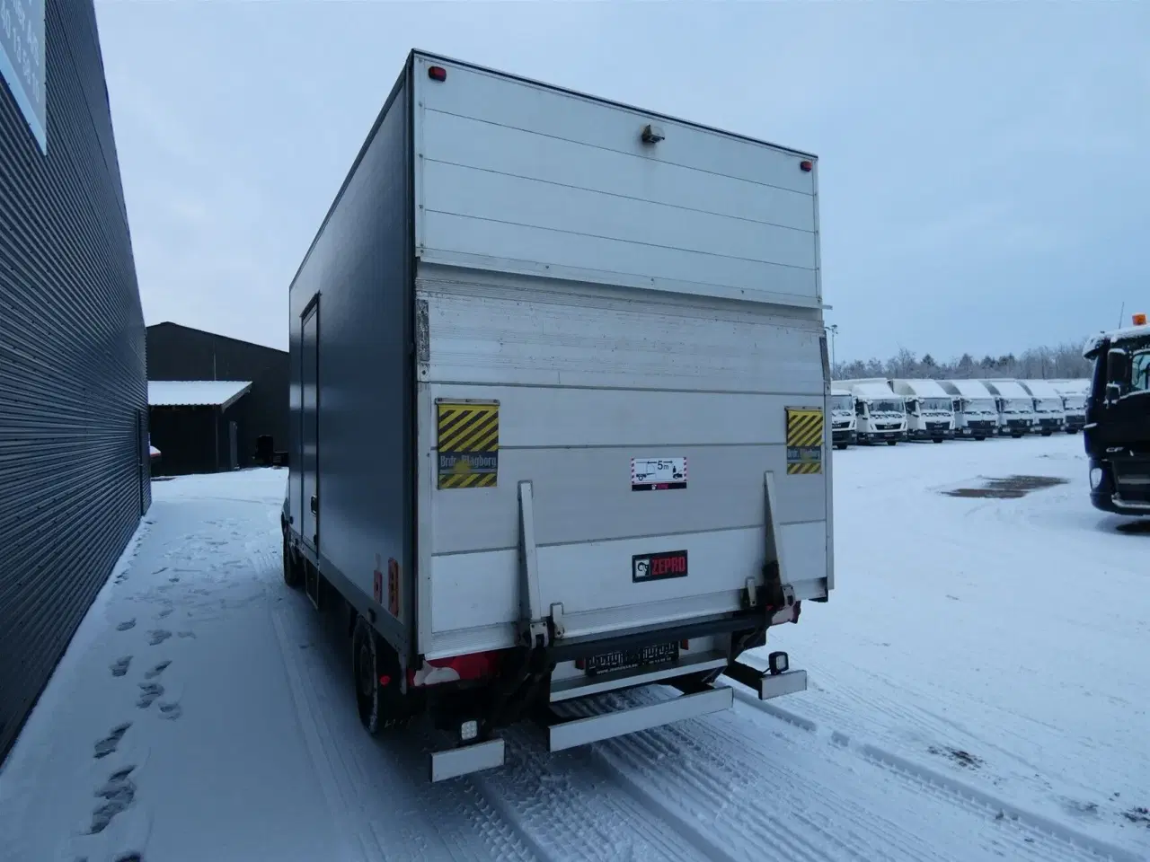 Billede 8 - Mercedes-Benz Sprinter 317 2,0 CDI Alu.kasse m./lift RWD 9G-Tronic 170HK Ladv./Chas. Aut.