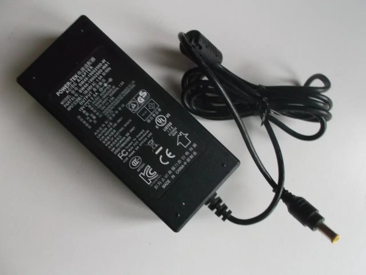 Billede 1 - POWER-TEK SW48-19002500-W AC/DC Adapter 19V 2.5A