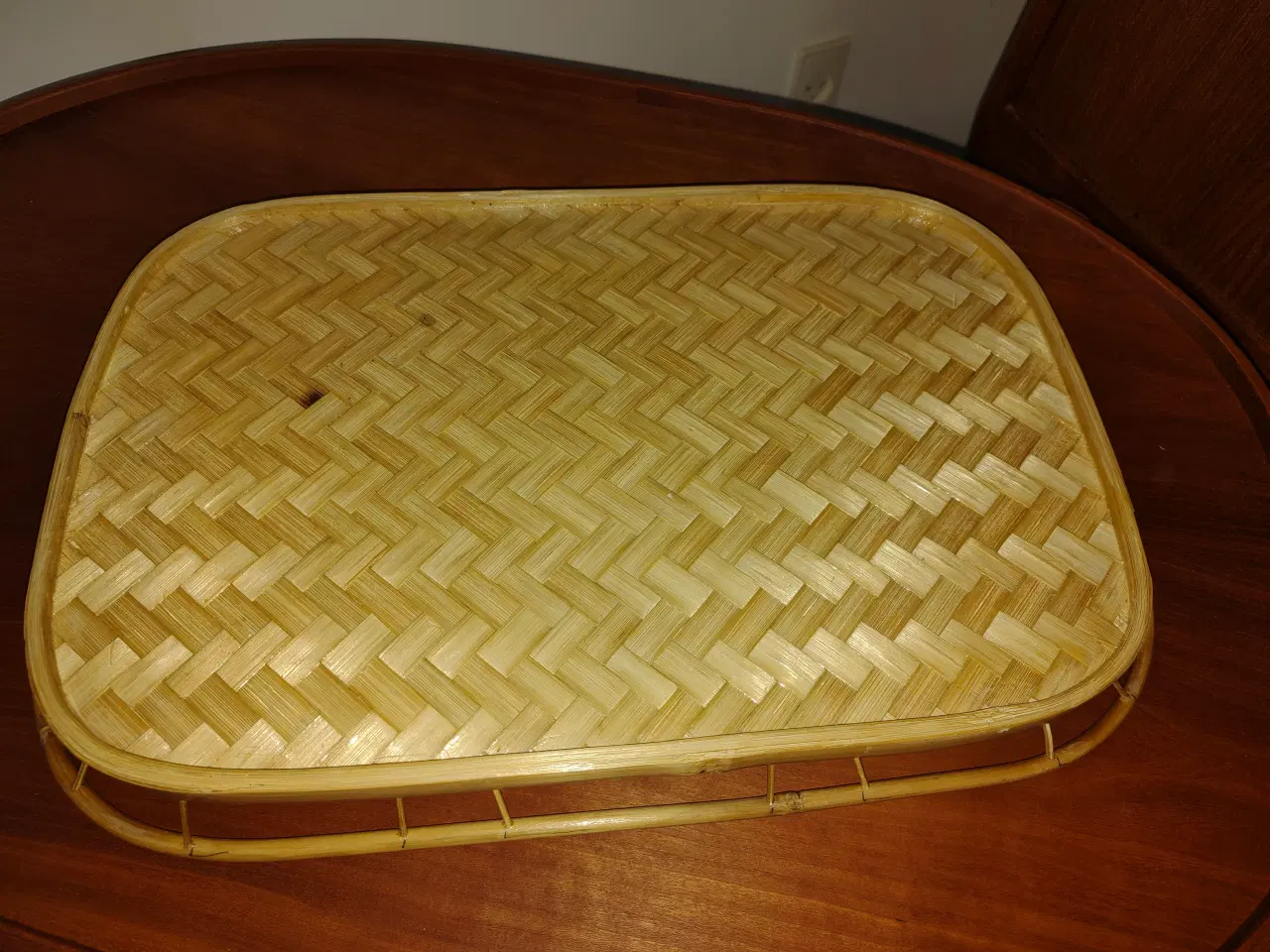 Billede 2 - Flot retro flet serveringsbakke