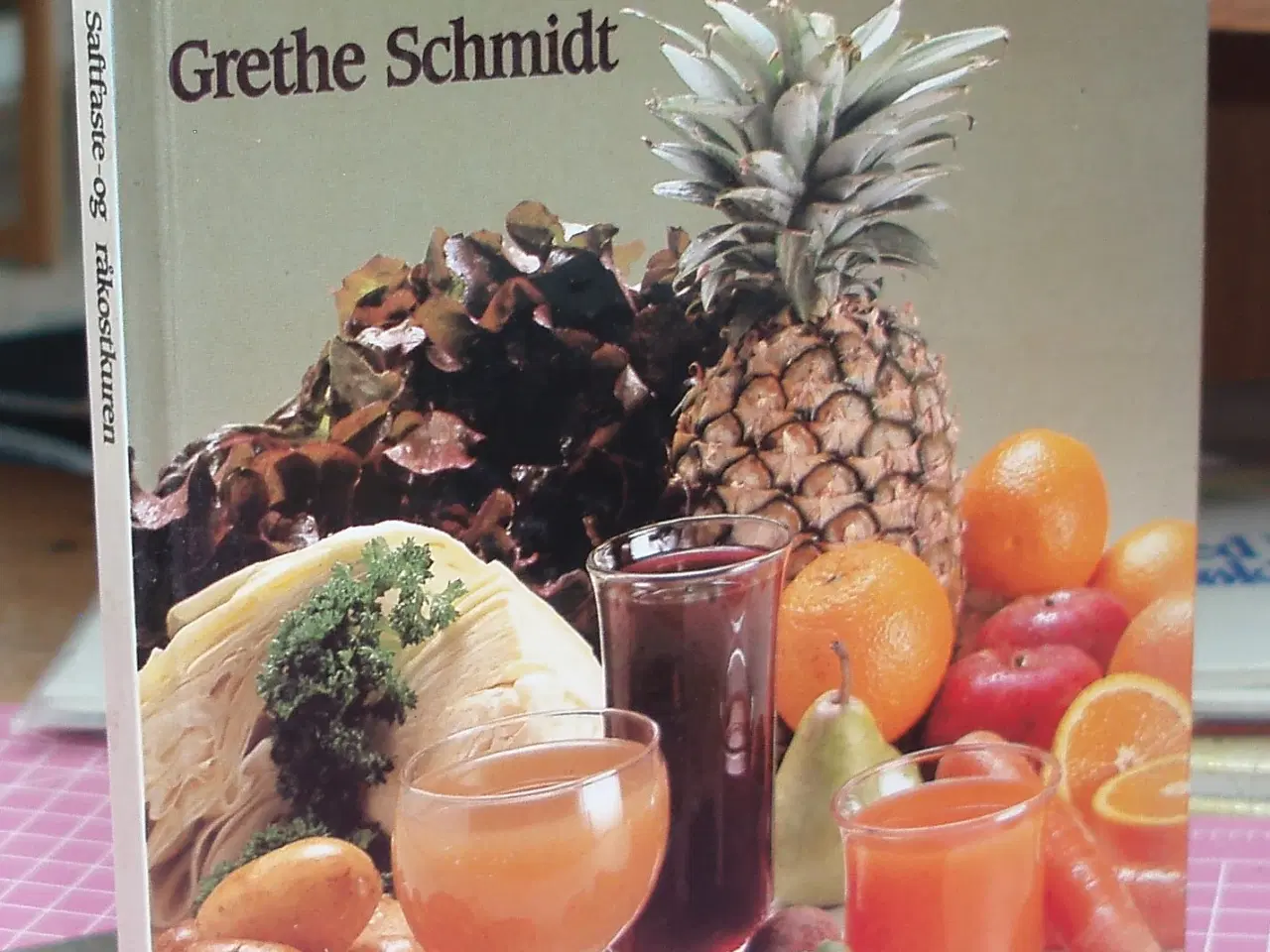 Billede 1 - Saftfaste- og råkostkuren af Grethe Schmidt