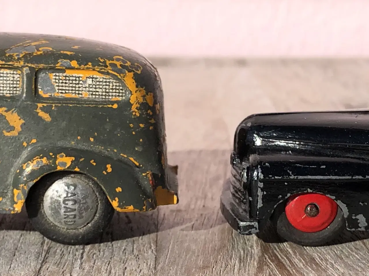 Billede 1 - TEKNO...FORD TAXI og PACKARD POSTBIL