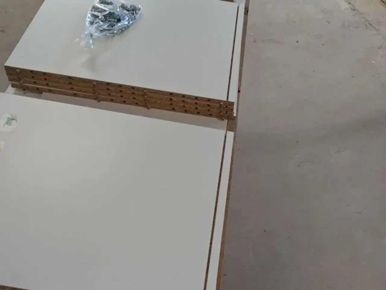 Billede 8 - 4 stk. usamlet højskabe H: 195,2 x B: 50 x D: 58,1 cm uden låger.