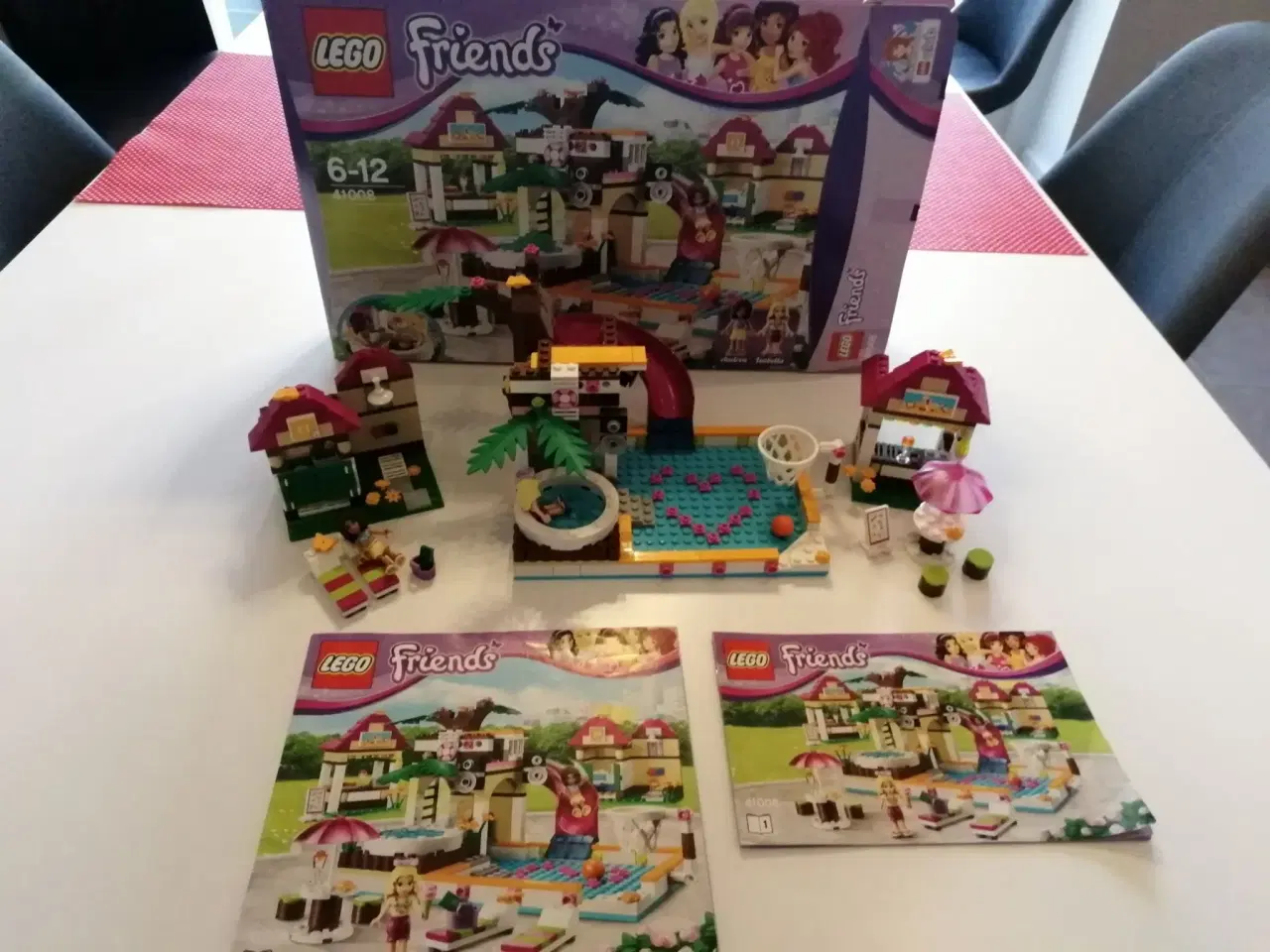 Billede 1 - Lego friends. Svømmebad