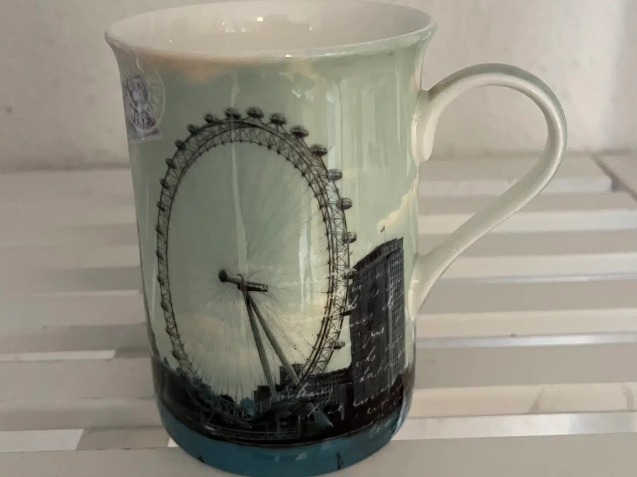 Billede 1 - Maison Strauss Fine Bone China krus med Paris moti