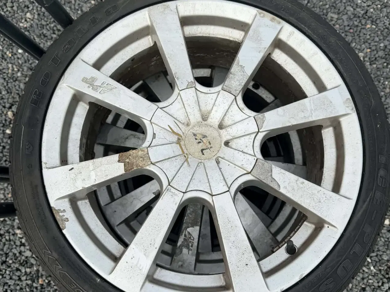 Billede 1 - 4 x 100 Renault Clio alufælge med vinterdæk