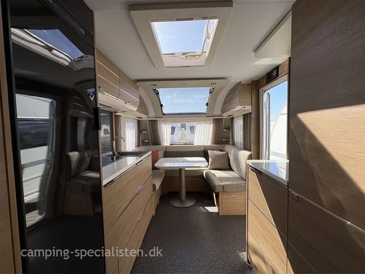 Billede 10 - 2018 - Adria Adora 522 UP ALDE Supreme edition   Adria Adora 522 UP Supreme Edition 2018 - Se den nu hos Camping-Specialisten.dk