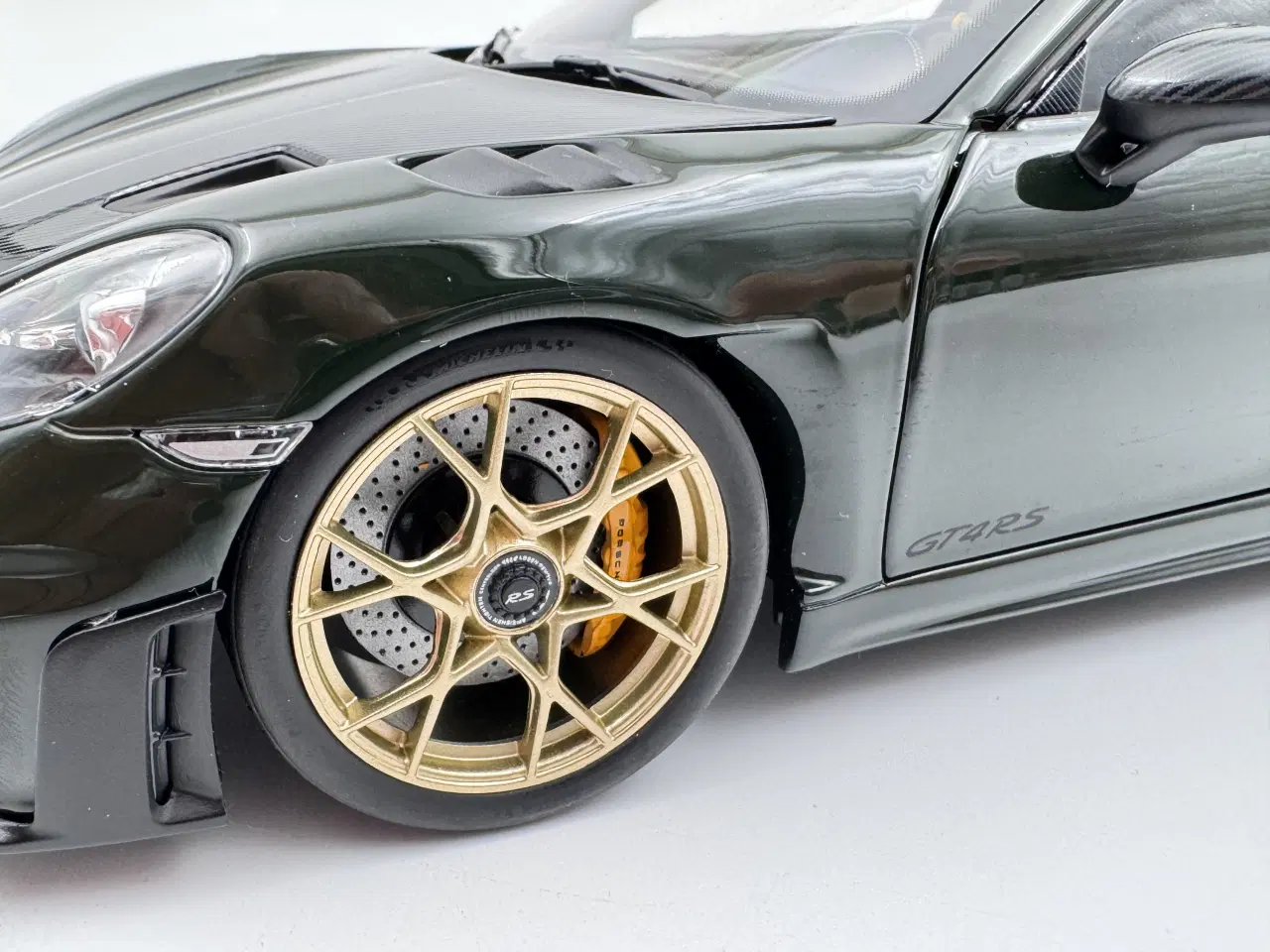 Billede 11 - 2023 Porsche Cayman GT4 RS Weissach Pack 1:18