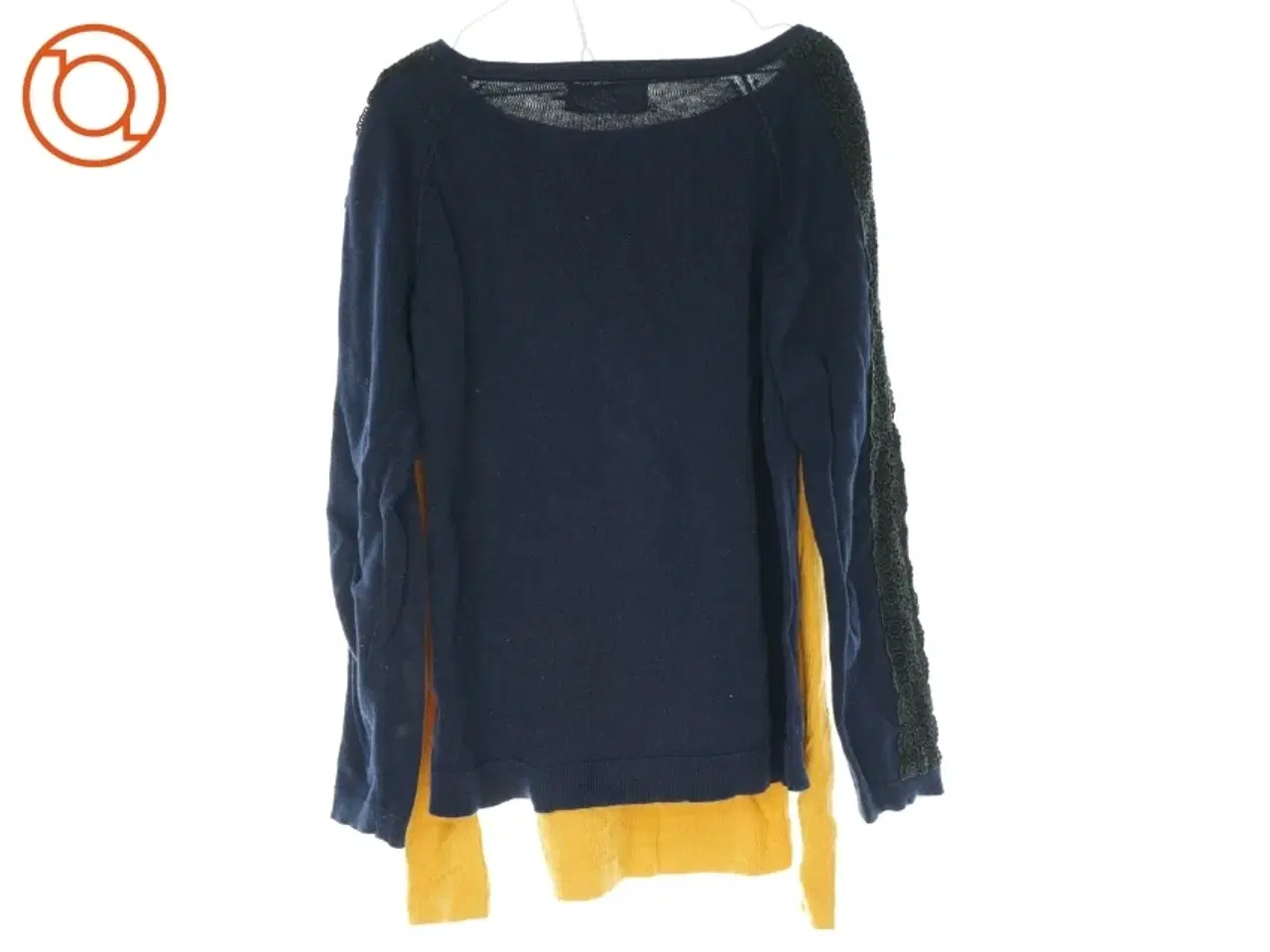 Billede 2 - Bluse (2 stk.) fra Rosemunde og Name It (str. 134 cm)