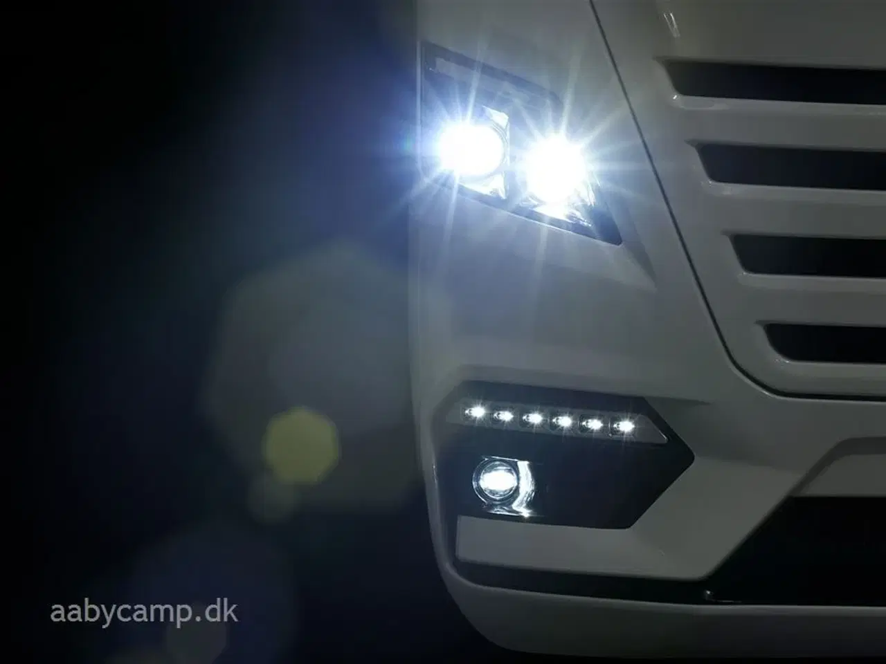 Billede 29 - 2021 - Morelo Home 78 L   Autocamper på Første Klasse.  Udstyrslisten er Lang når man vælger en Camper fra Morelo.