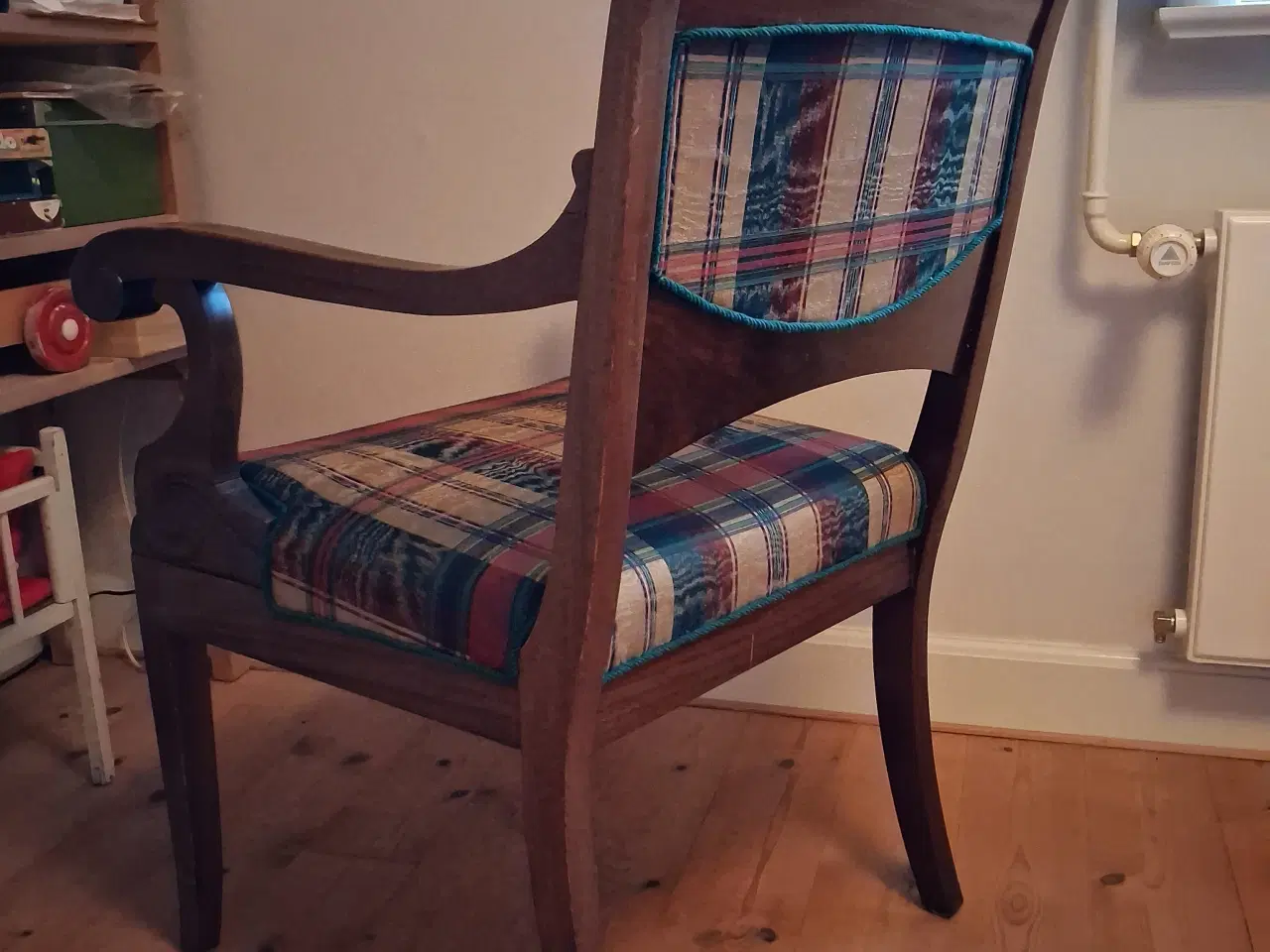 Billede 8 - Stole med armlæn, barnestole, fodskammel