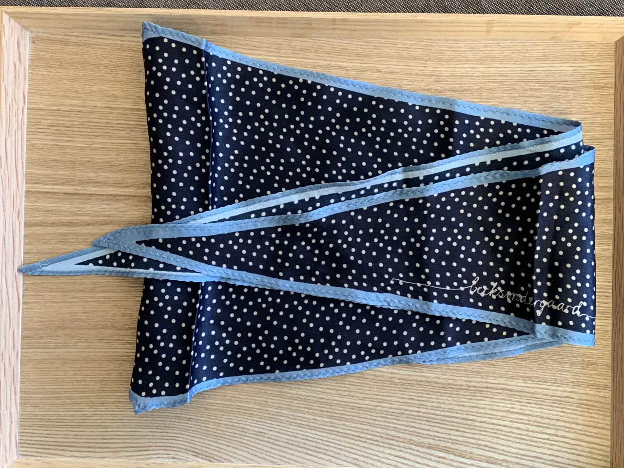 Billede 1 - Becksöndergaard silketørklæde 