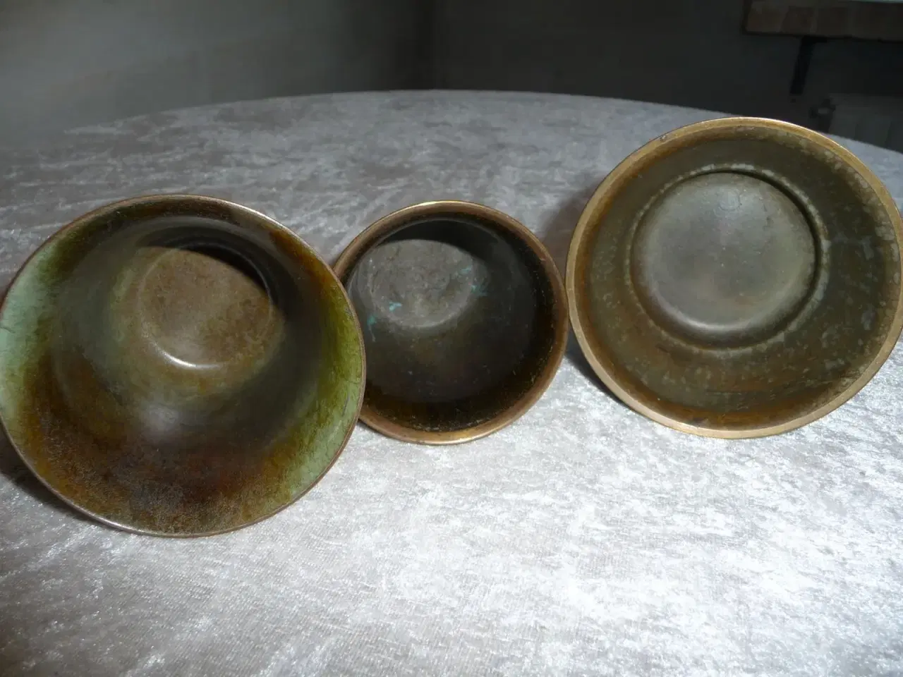 Billede 3 - 3 forskellige bronce bæger