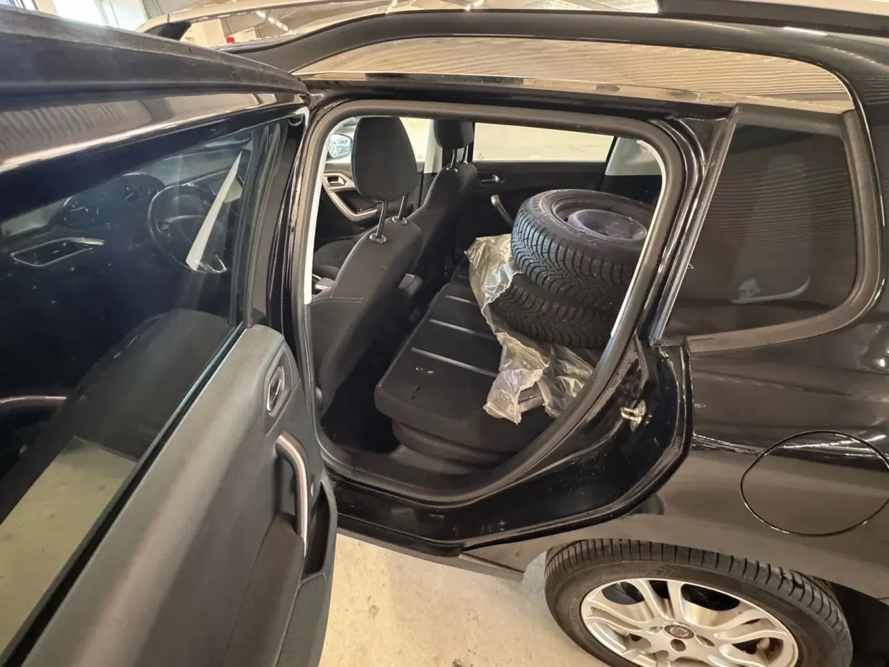 Billede 8 - Peugeot 2008 1,2 VTi Active Sky 82HK