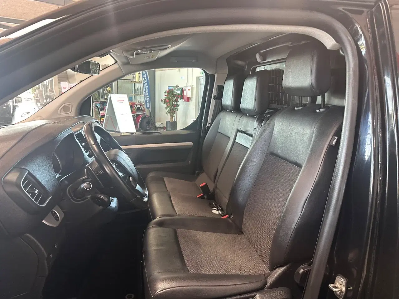 Billede 4 - Peugeot Expert 2,0 BlueHDi 177 L2 Sport EAT8 Van