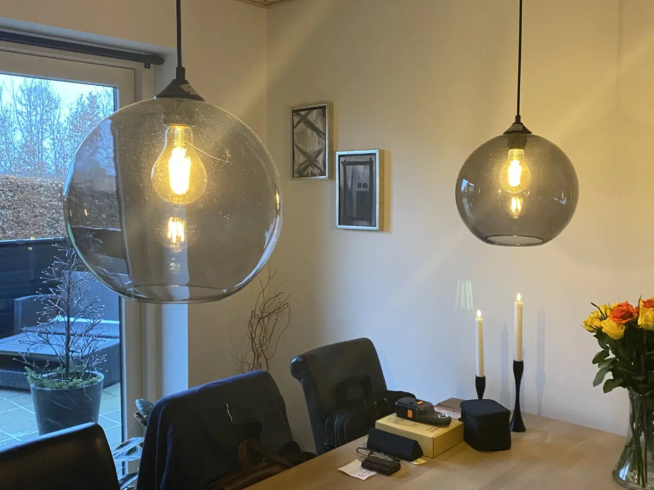 Billede 1 - 2 stk Glas lamper fra Ilva med elpærer