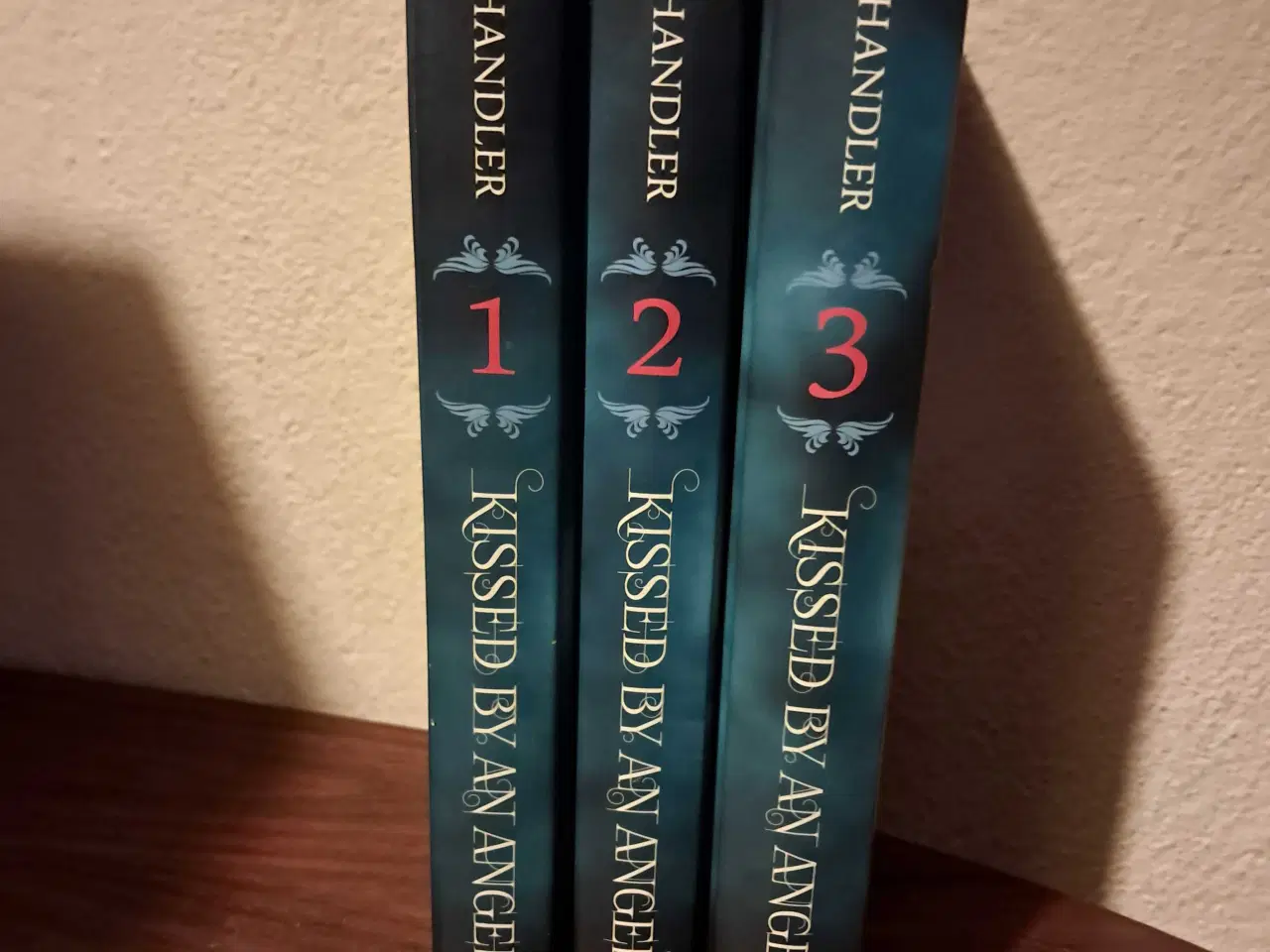 Billede 3 - Kissed by an angel 1-3