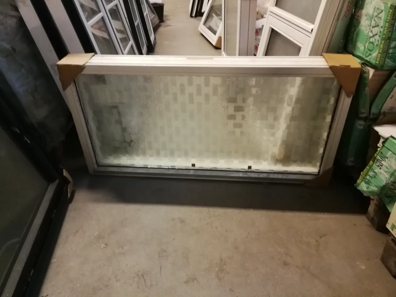 Billede 1 - NYT FASTKARMS VINDUE MED MAT GLAS 118,8X58,8, 1400