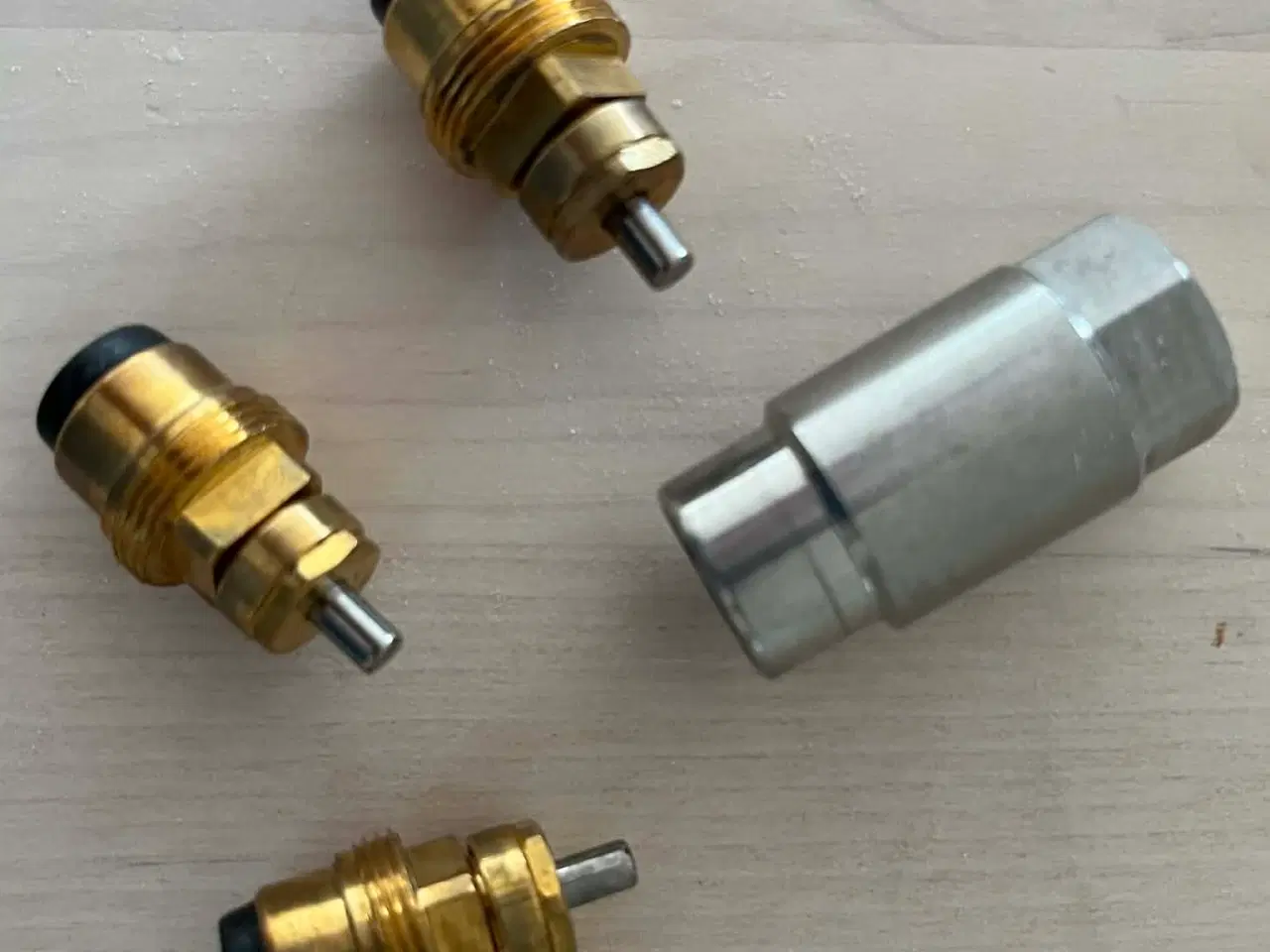 Billede 1 - Pakdåse T/returfordeler messingfodeler  NeoTherm 