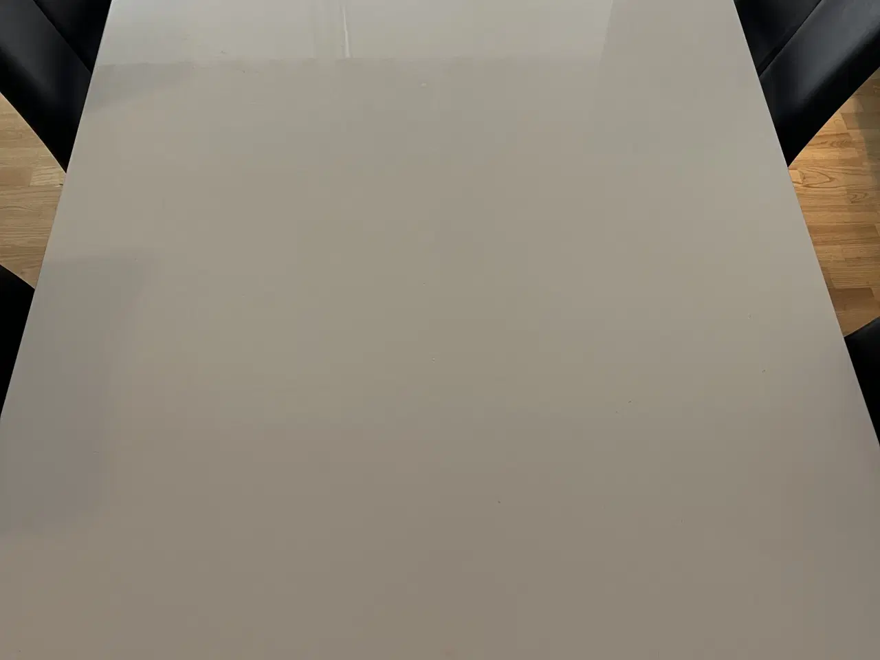 Billede 3 - Spisebord med stole