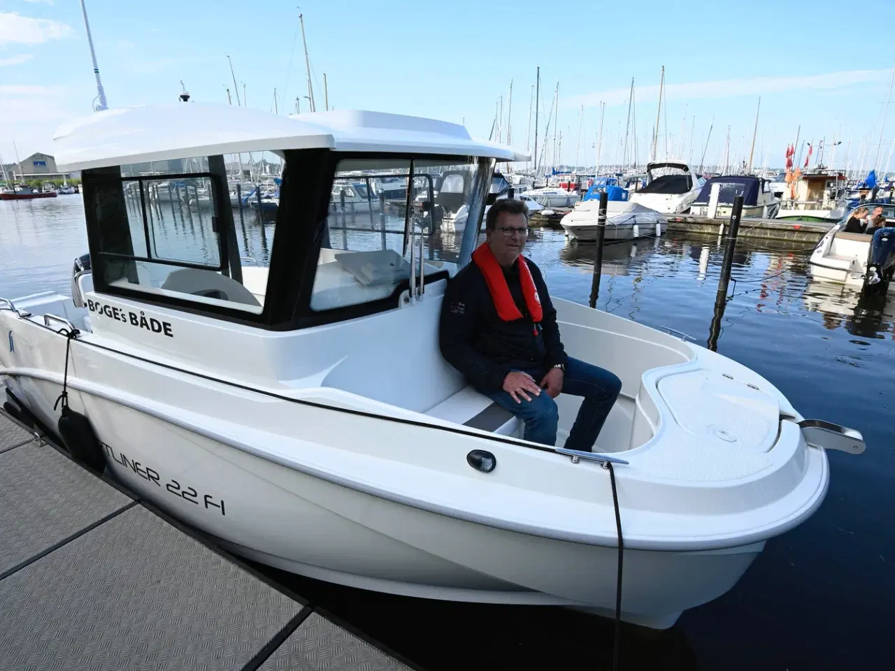 Billede 1 - Smartliner Fisher 22 - Mercury F100 EXLPT-EFI CT inkl udstyr - SPAR 90.000,-