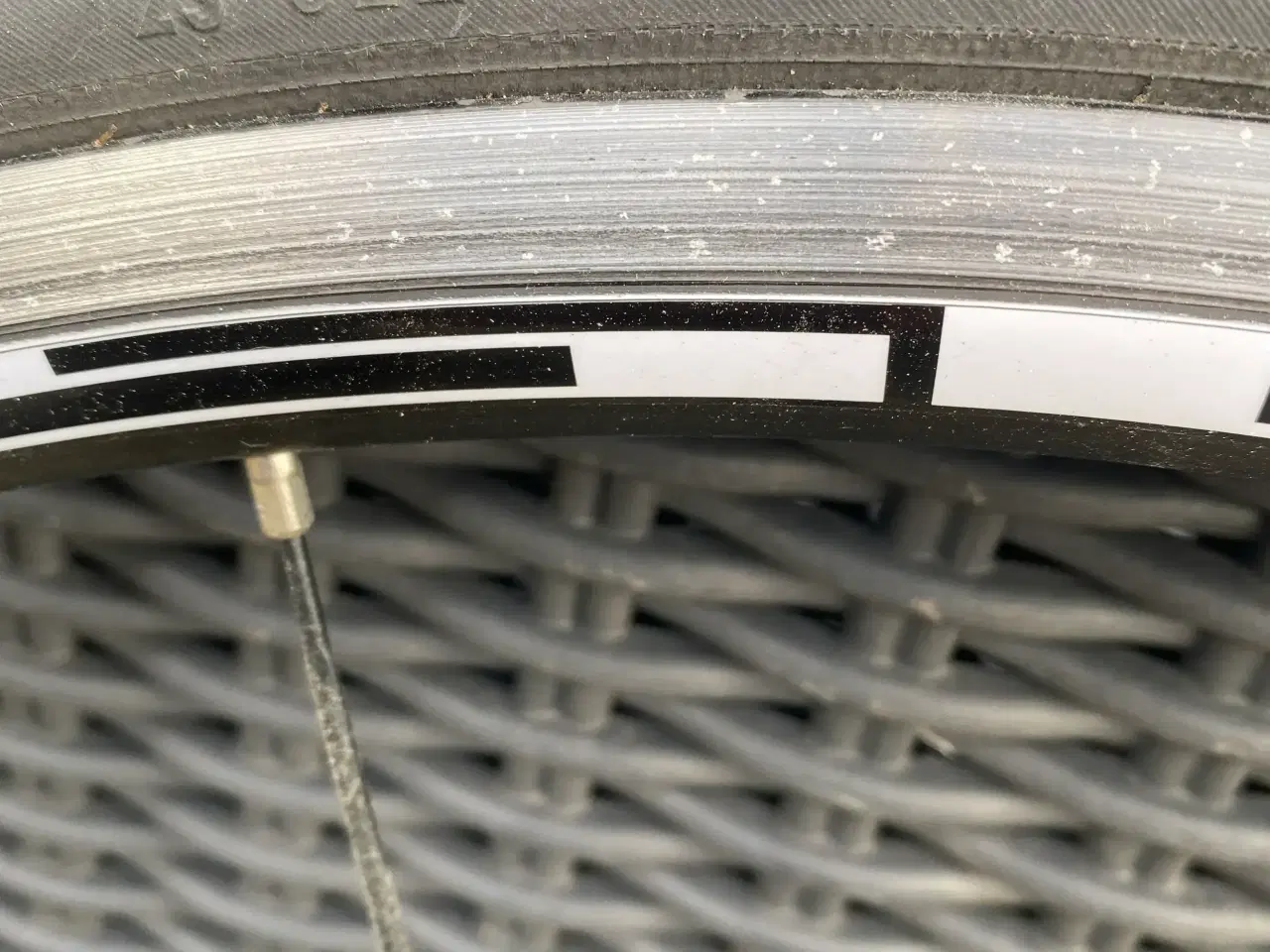 Billede 1 - 28” med 700 x 23 conti dæk