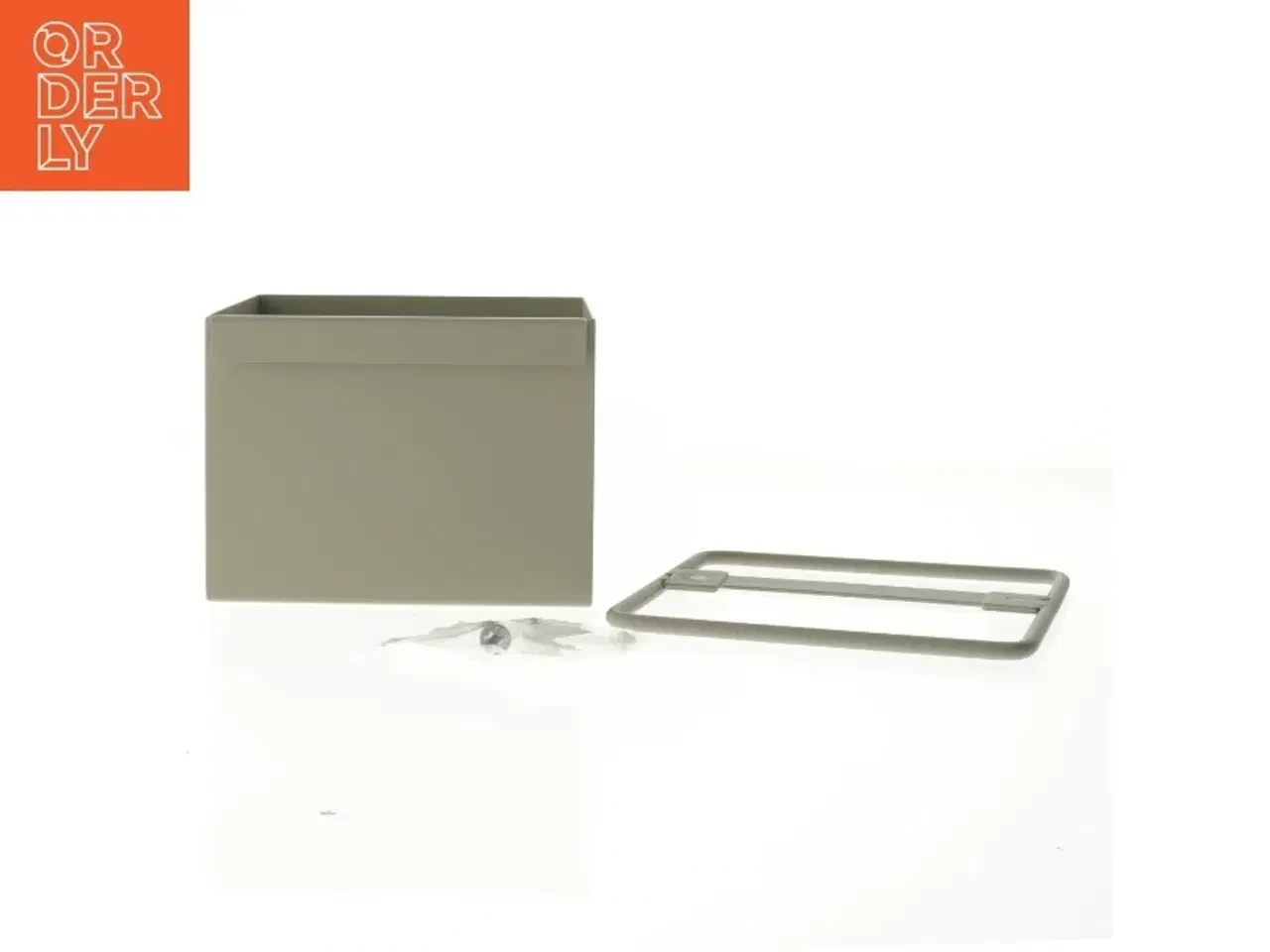 Billede 2 - Grå vægplanteboks i metal fra Ferm Living (str. 15x15x11 cm)