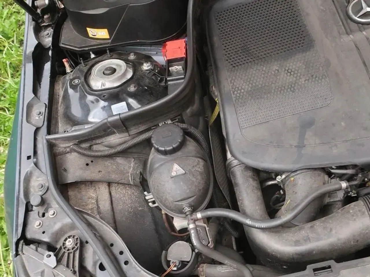 Billede 25 - Personbil MERCEDES E220 Bluetec diesel (momsfri) (uden afgift)