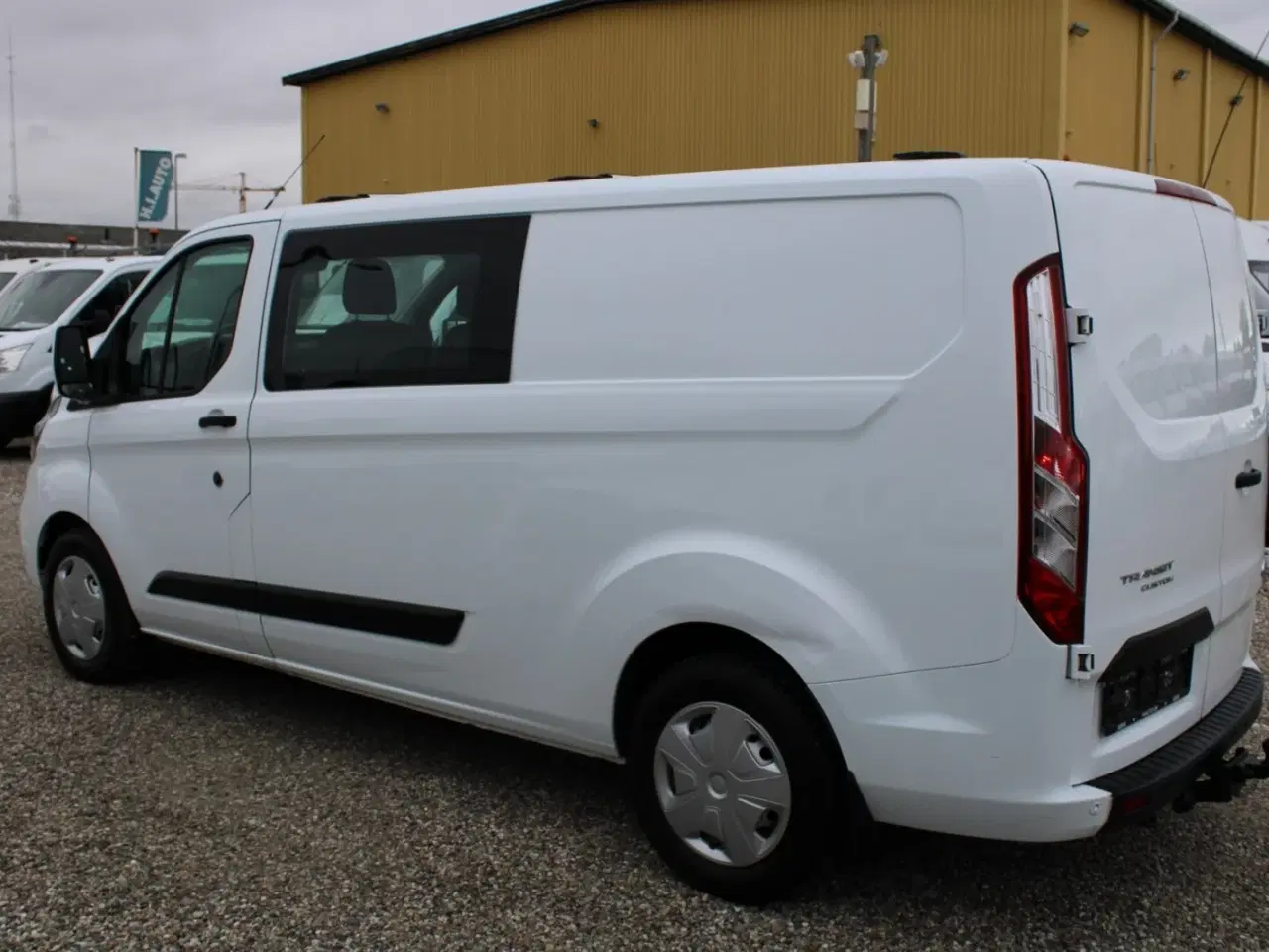 Billede 7 - Ford Transit Custom 320L 2,0 TDCi 130 Mandskabsvogn