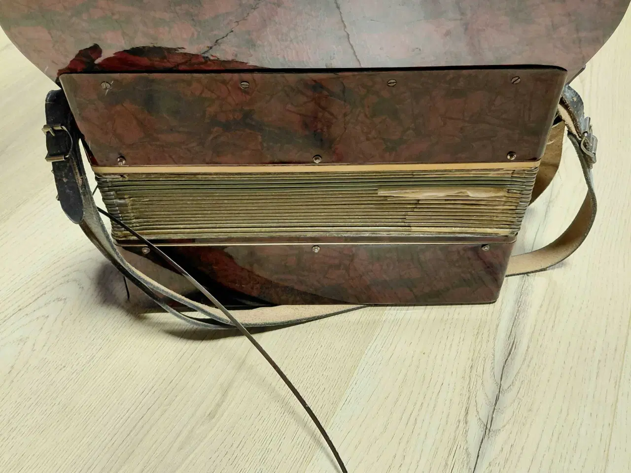 Billede 4 - Harmonika, rep/dele