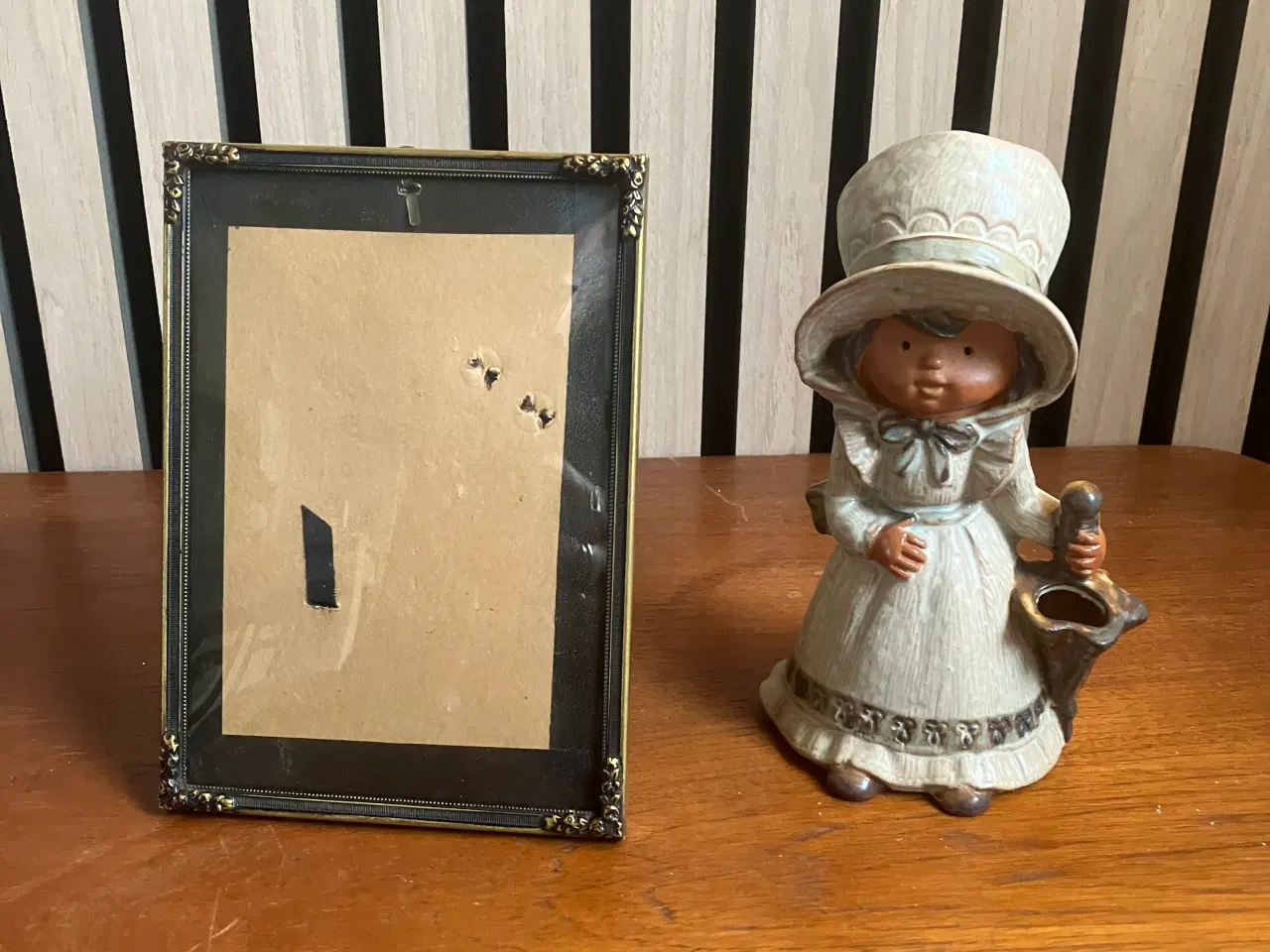 Billede 1 - Gammel metal ramme med buet glas