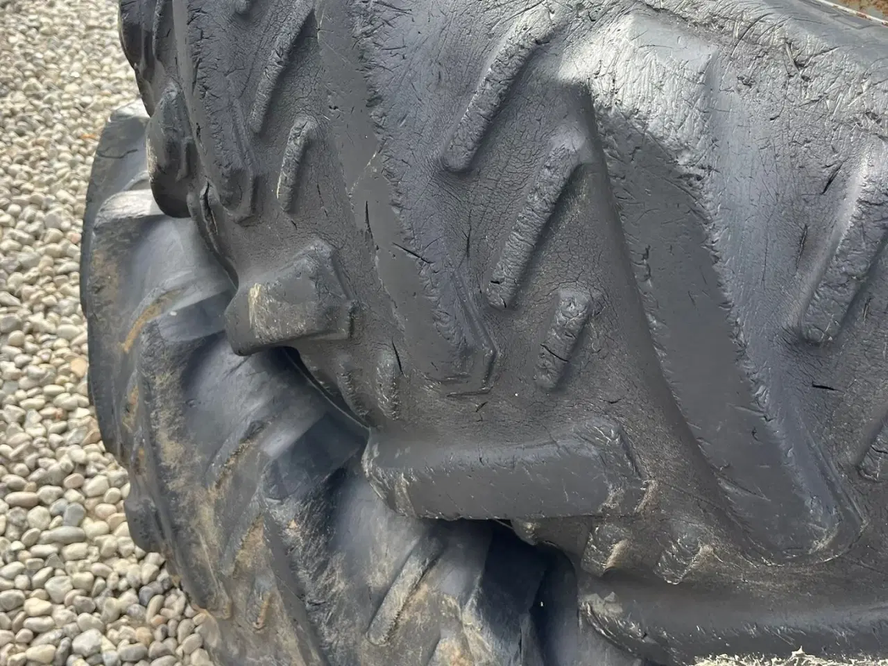 Billede 6 - Dual 16.9R38 16.9R38 med DUAL ring system med 5 låse pr fælg