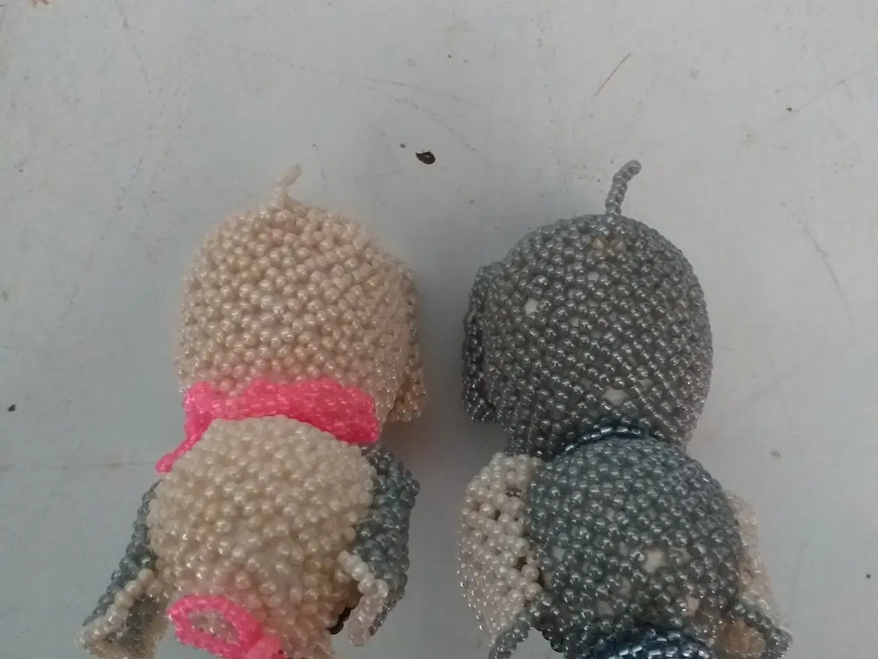 Billede 3 - 2 elefanter lavet i grønlandske perler  