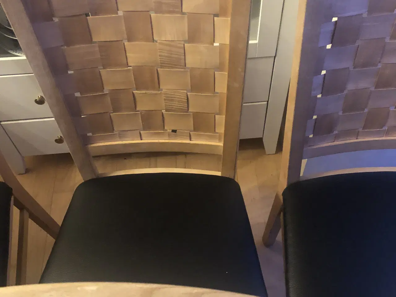 Billede 5 - Skovby stole i sæbebehandlet eg