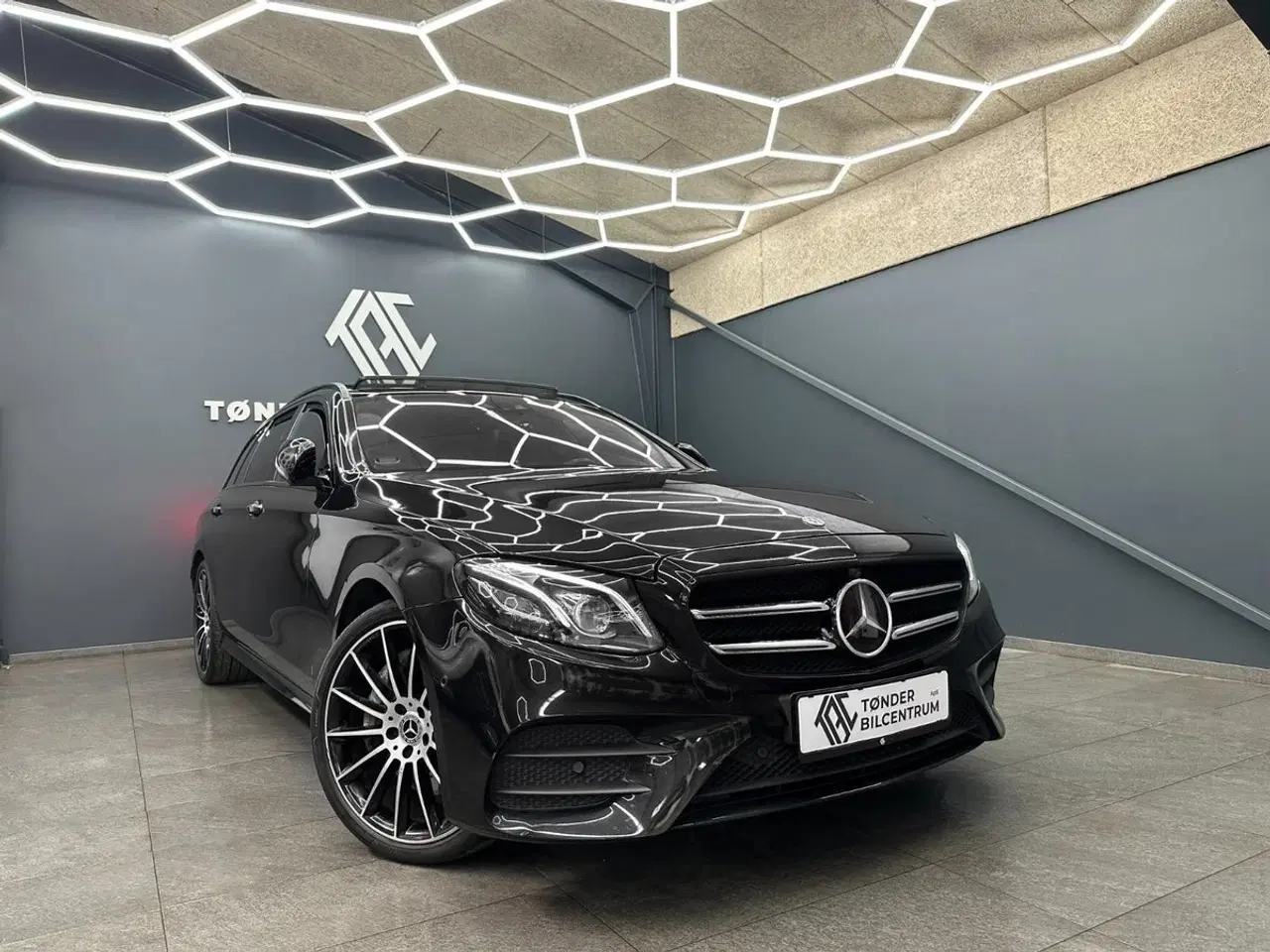 Billede 1 - Mercedes E350 d 3,0 AMG Line stc. aut.
