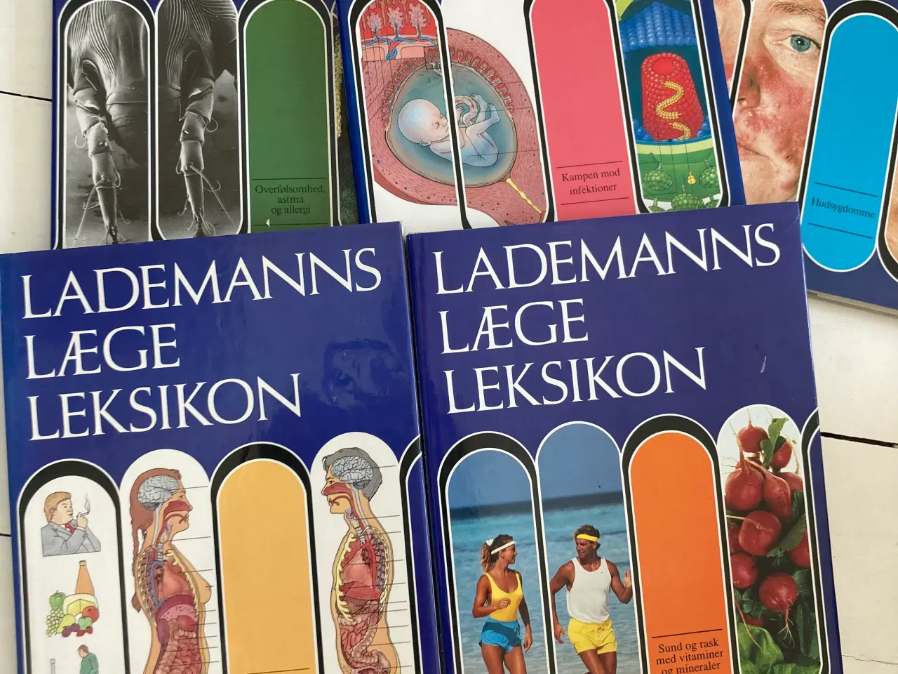 Billede 3 - Lademanns lægeleksikon bind 1-21 + 5 emnebind