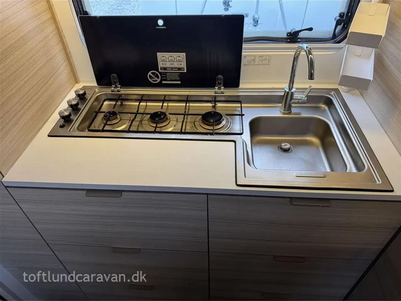 Billede 13 - 2023 - Adria Altea 542 PH Fremtræder som ny, QUEENS-SENG, m/MOVER + KLIMA mv.