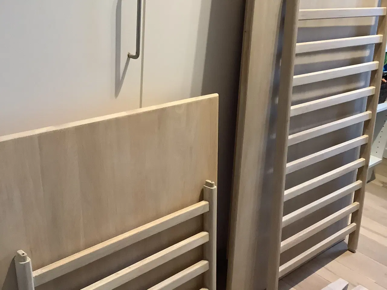 Billede 4 - Sofabord og hjørnebord i EG 