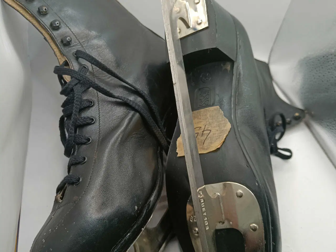 Billede 7 - Kunstskøjter sort læder 45str