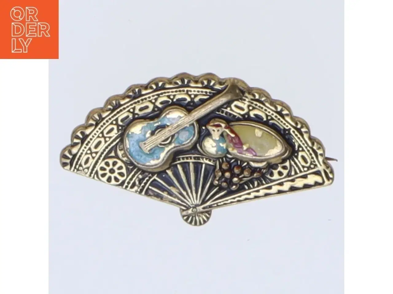 Billede 1 - vifte formet broche med guitar og dame (str. 4,5 cm)