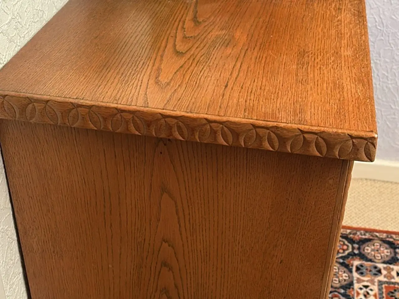 Billede 1 - Lille kommode med tre skuffer