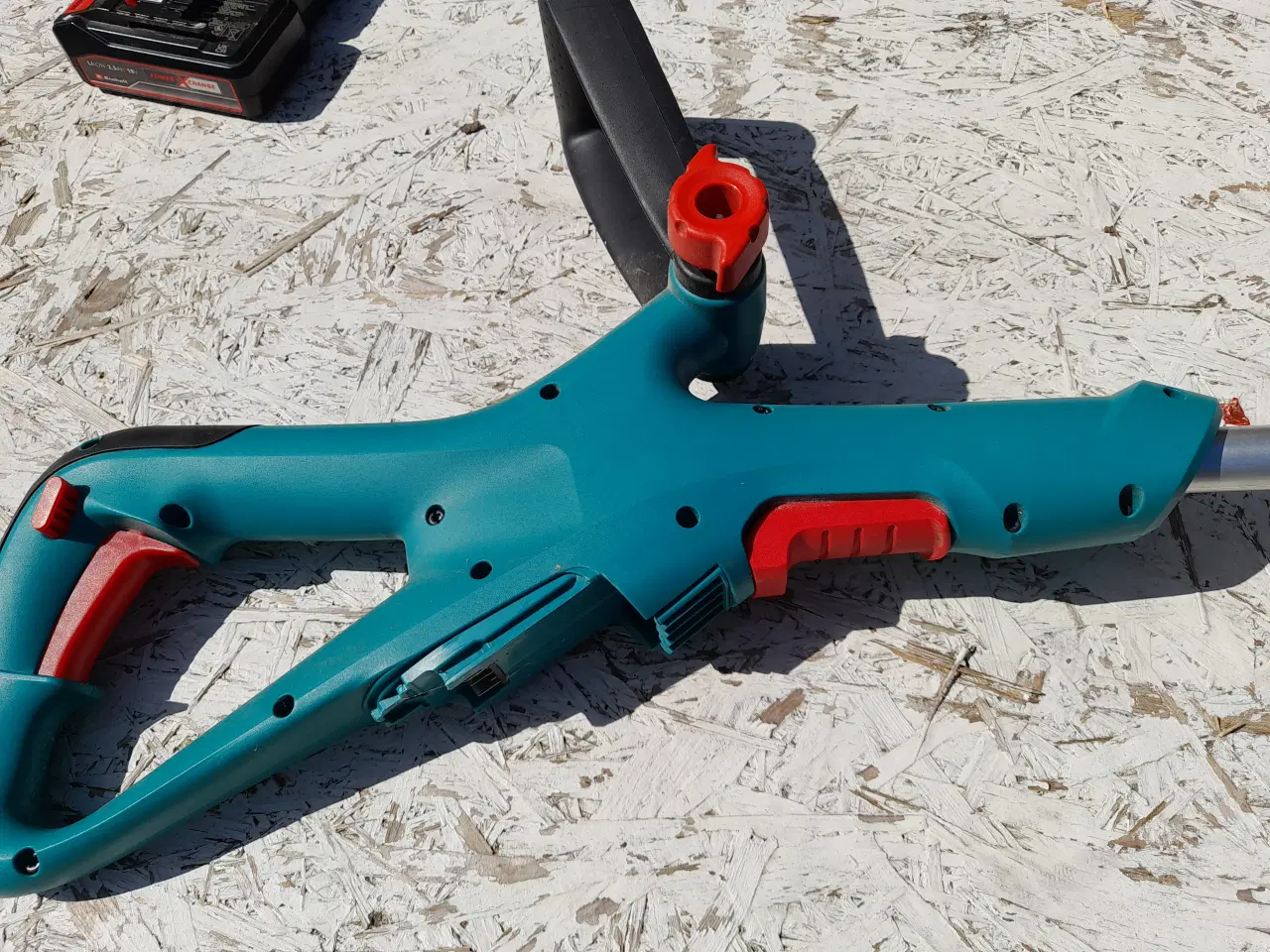 Billede 1 - Græstrimmer.